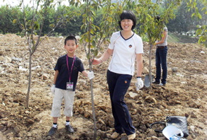 煙臺(tái)店“綠色家園你我共建” 植樹活動(dòng)