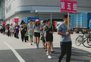2010年威海店植樹活動(dòng)